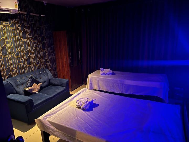 Deep tisse massage spa in vashi